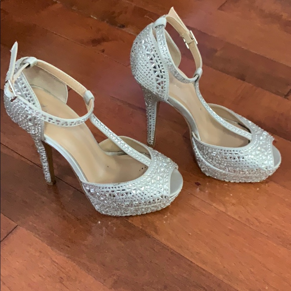 Gorgeous heels!